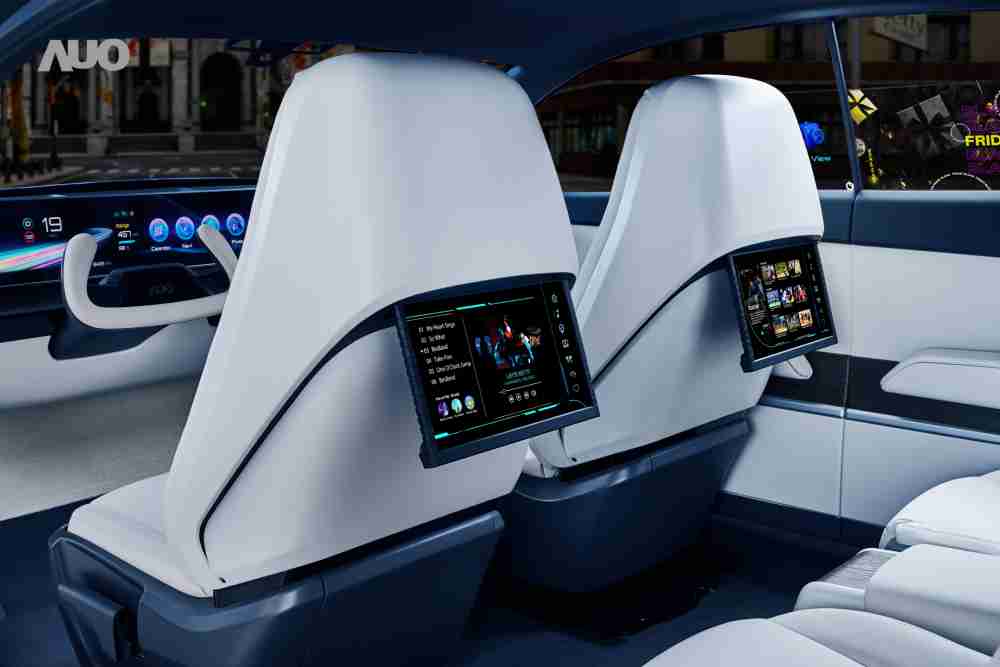 尊龙集团将于CES 展示全新Smart Cockpit 2024，，，可紧密串连使用者多元需求，，，并革新座舱内部的应用和设计，，带来身历其境且引人入胜的视觉飨宴，，，满足驾乘人员的全方位体验