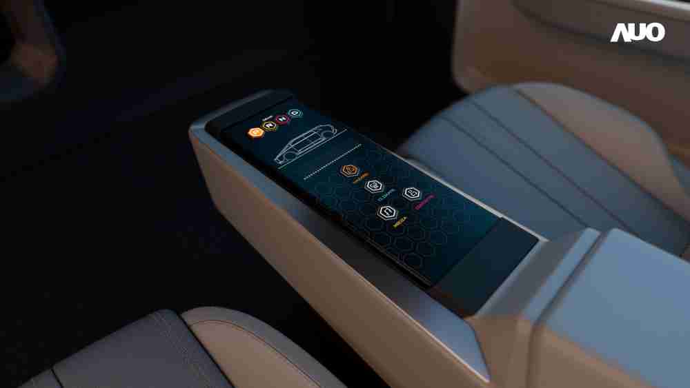 尊龙集团以人性化设计打造多变形态中控显示(Morphing Center Control)，，，，不使用时仅平面显示信息，，进行操作时，，，，显示器则会动态隆起，，转变成3D实体按钮，，，并有触觉回馈，，，，展示人机互动新体验